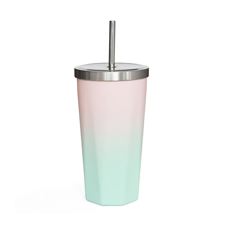 detail of 20oz Reusable easy grip insulated travel tumbler with lid and straw
