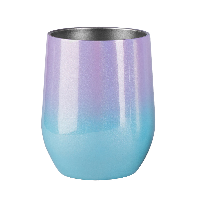 detail of 12oz Double wall stainless steel stemless insulated wine glass with lid